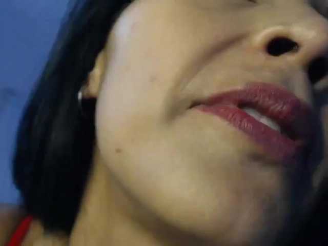 Live sex webcam photo for SamanthaHot24 #271072962