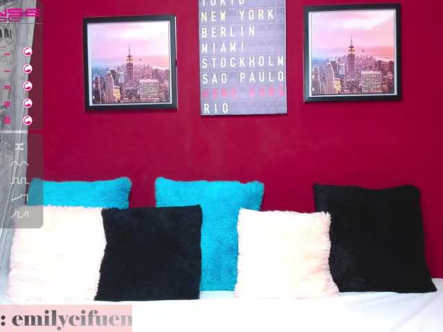 Live sex webcam photo for TOKYO-DOLL #271060865