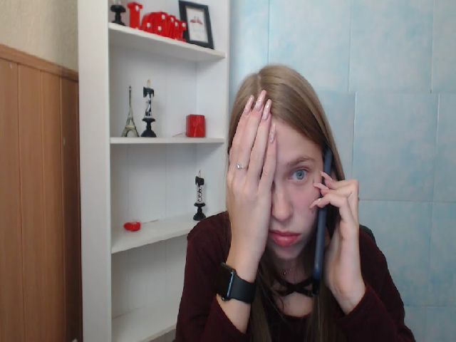 Live sex webcam photo for SshyTeen #271066655