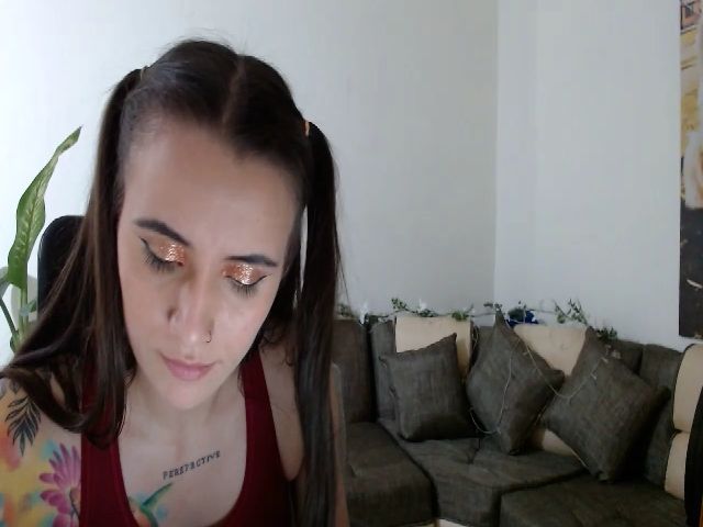 Live sex webcam photo for Avaa22_ #271065137