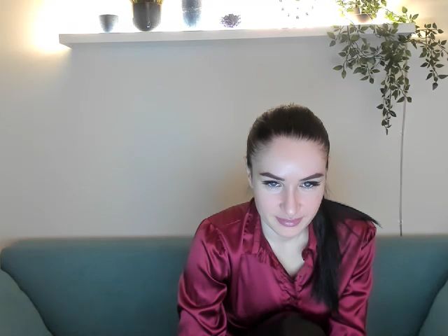 Live sex webcam photo for Lilly_Shine #271061934