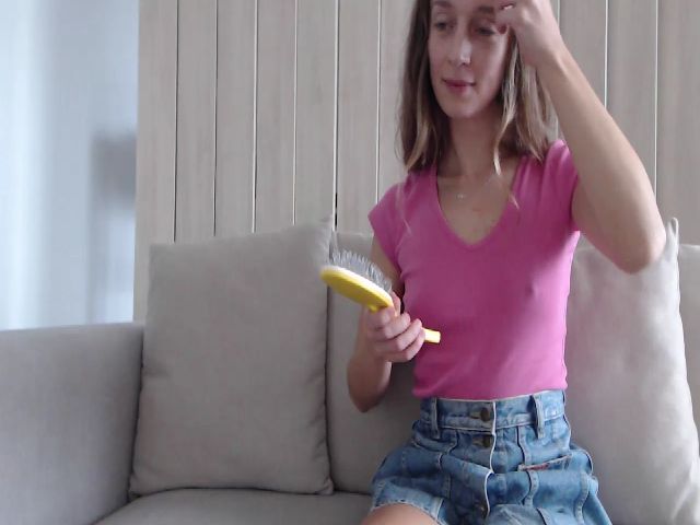 Live sex webcam photo for Innocent_Miss #271069665