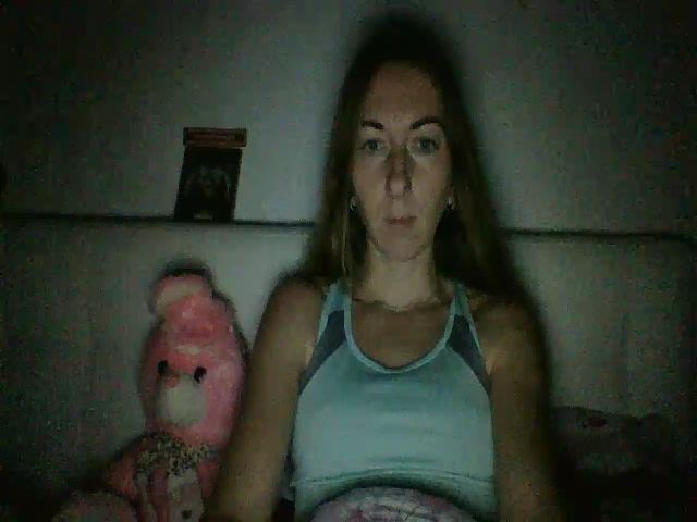 Live sex webcam photo for CheelyWilly #271075304