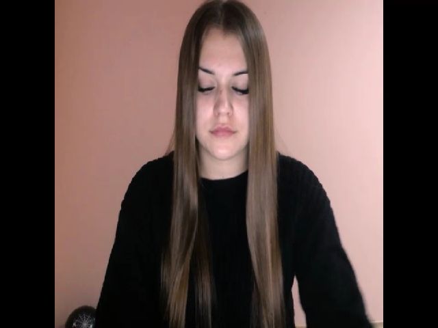 Live sex webcam photo for TaliaKristen #271075022