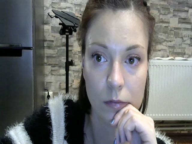 Live sex webcam photo for Velicious7 #271070805