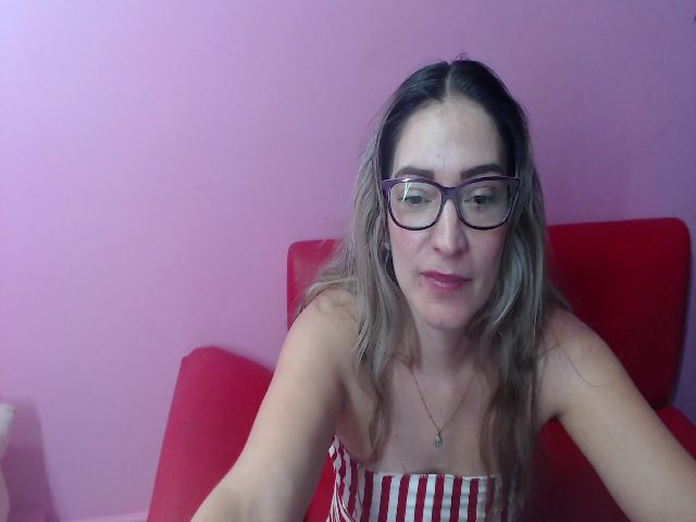 Live sex webcam photo for Jenifer_b #271061283