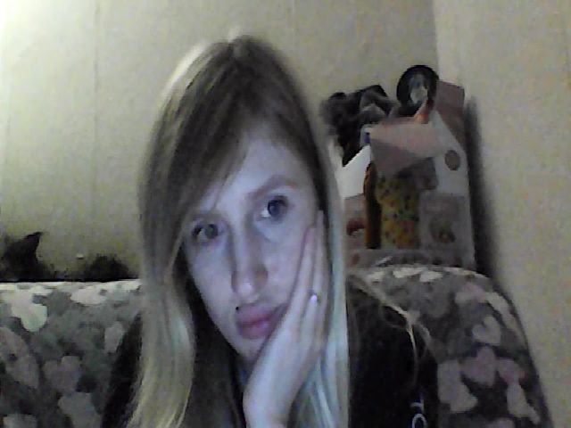 Live sex webcam photo for GuiltyKitty #271076926