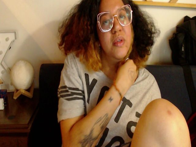 Live sex webcam photo for Sammy_00 #271061495