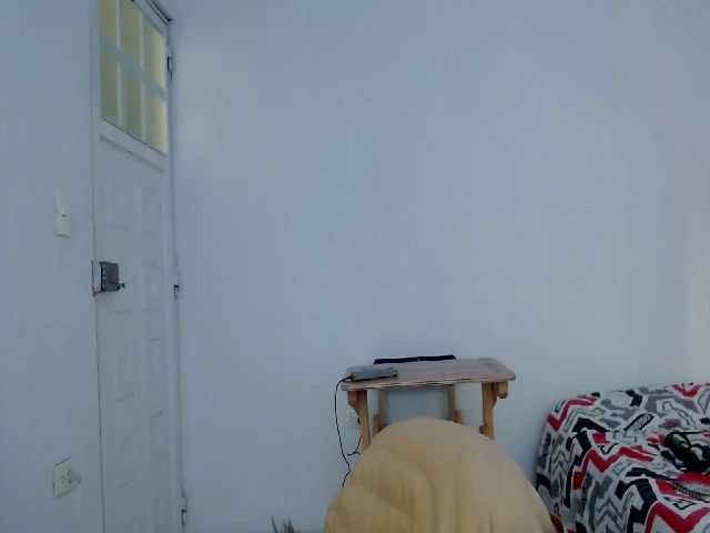 Live sex webcam photo for Hot_skinny_ #271070686