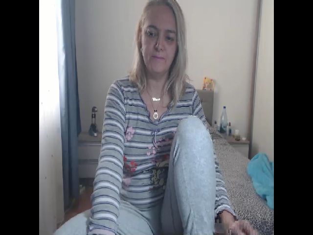 Live sex webcam photo for MatureDiana #271067655