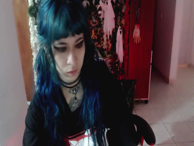 Live sex webcam photo for umaru_michae #271066320