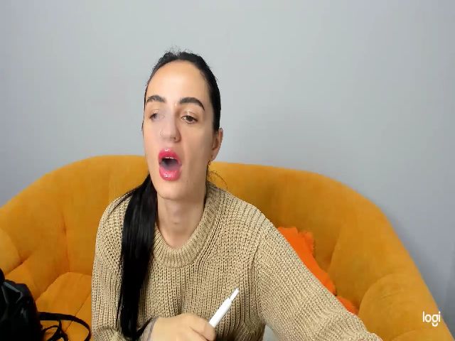 Live sex webcam photo for YourMissMasha #271065715