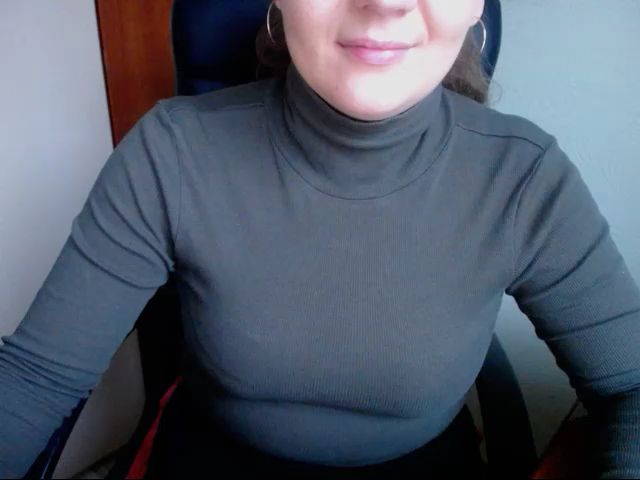 Live sex webcam photo for Annasensual_ #271069582