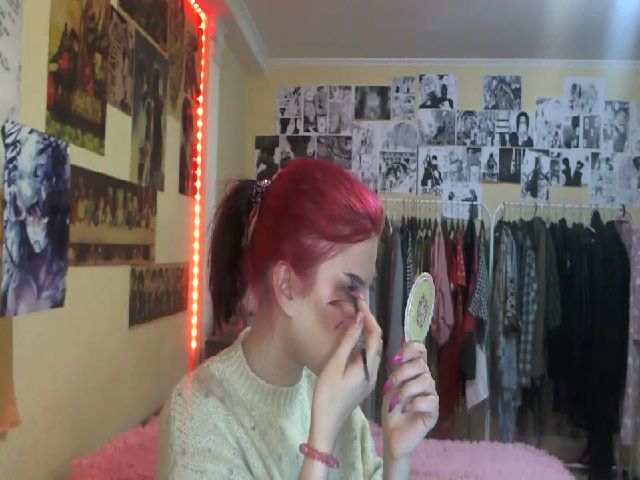 Live sex webcam photo for KateKoss #271067073