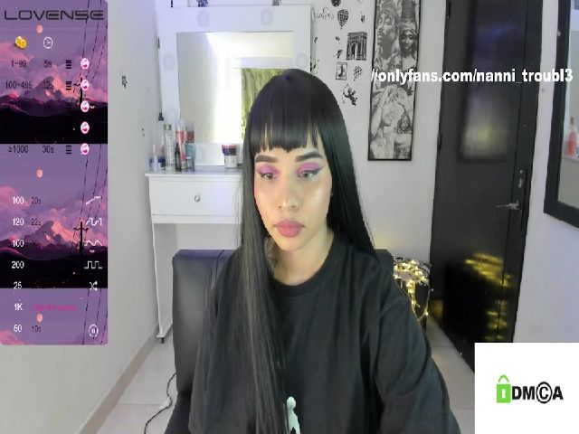 Live sex webcam photo for Valentina_5_ #271076399