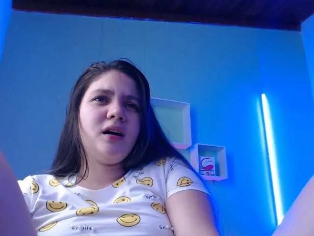 Live sex webcam photo for hanna-queen21 #271072658