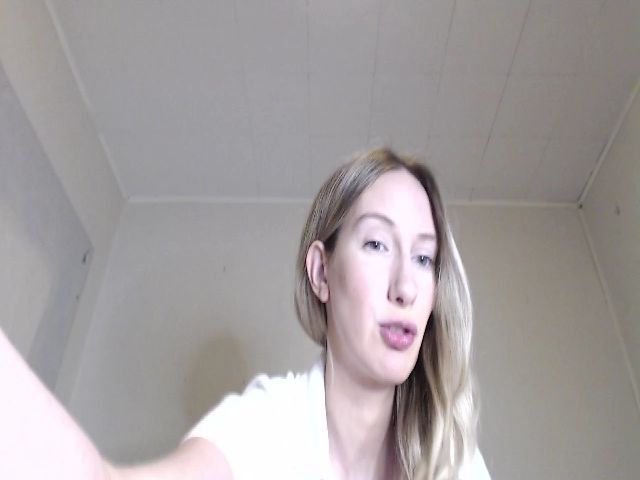 Live sex webcam photo for Strwberrymoon #271061975