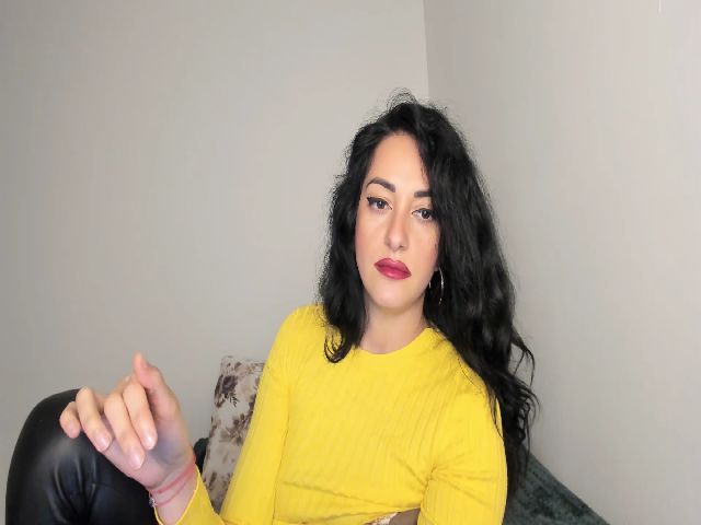 Live sex webcam photo for GoddesSophy #271070899