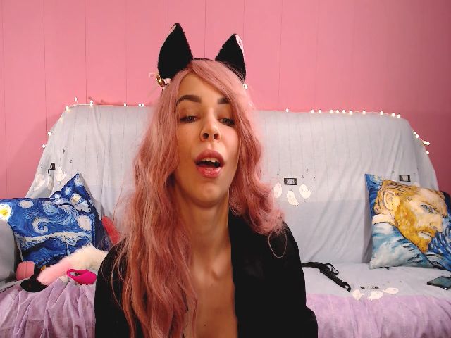 Live sex webcam photo for Lolly_Goddess #271066378