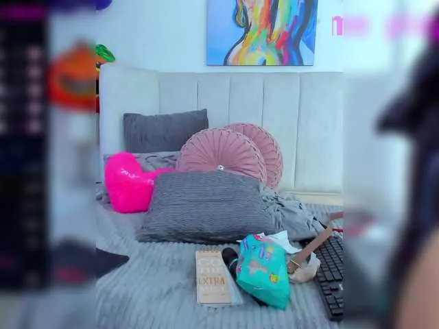 Live sex webcam photo for TinyRouse #271072409