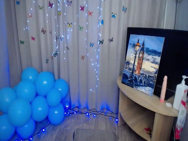 Live sex webcam photo for HelenAmour #271067764