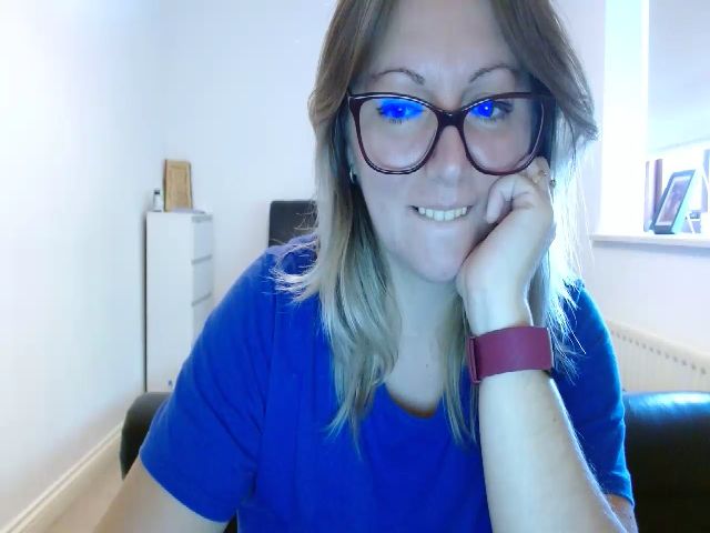 Live sex webcam photo for ExotikBabe #271067375