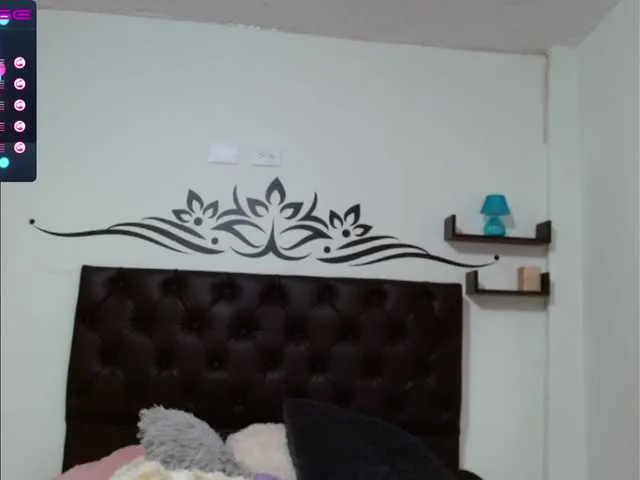 Live sex webcam photo for leia-honey #271073785