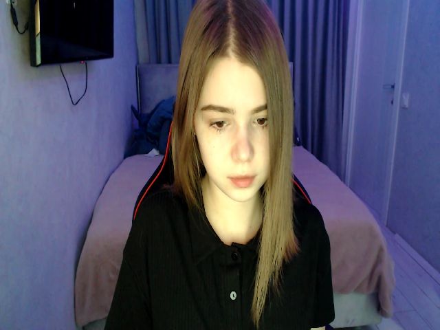 Live sex webcam photo for TriplePrinces #271071929