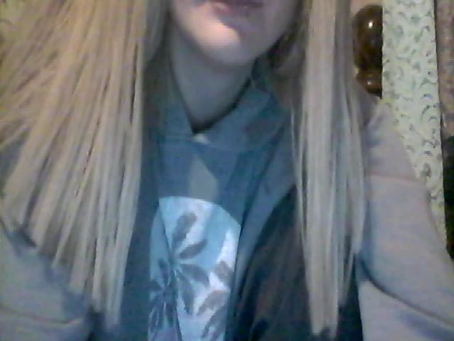 Live sex webcam photo for JasmineMarie1 #271070922