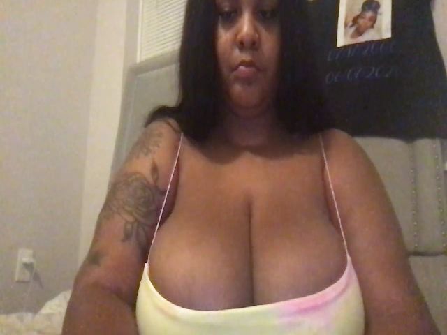 Live sex webcam photo for Lovebbw18 #271076633