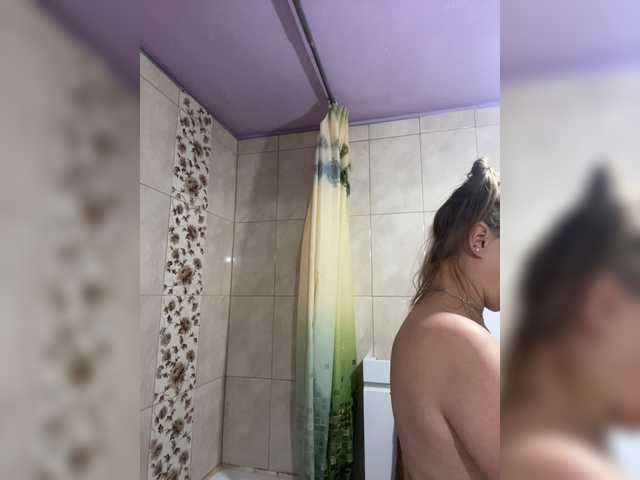 Live sex webcam photo for ShySexyBaby #271072587