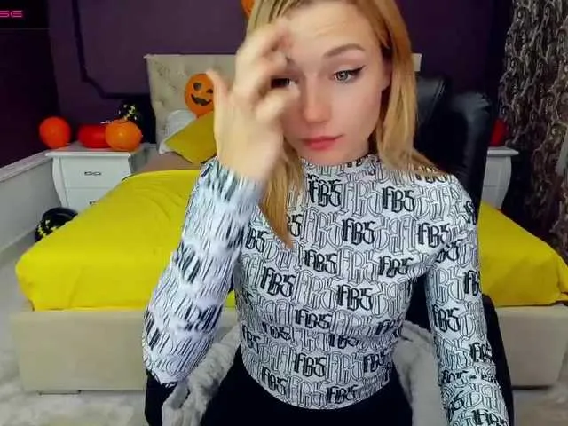 Live sex webcam photo for IceDanielle #271060255