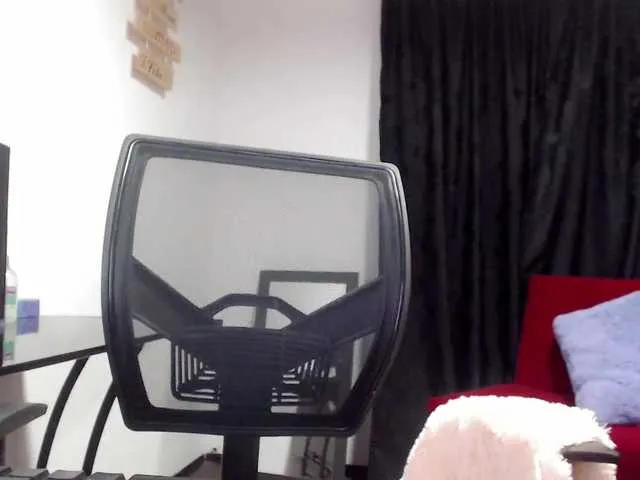 Live sex webcam photo for hederlinparis #271061173