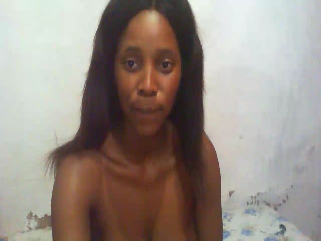 Live sex webcam photo for Sweetass002 #271073355