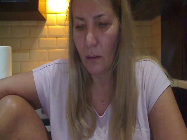 Live sex webcam photo for HeyHeyGrey #271077127