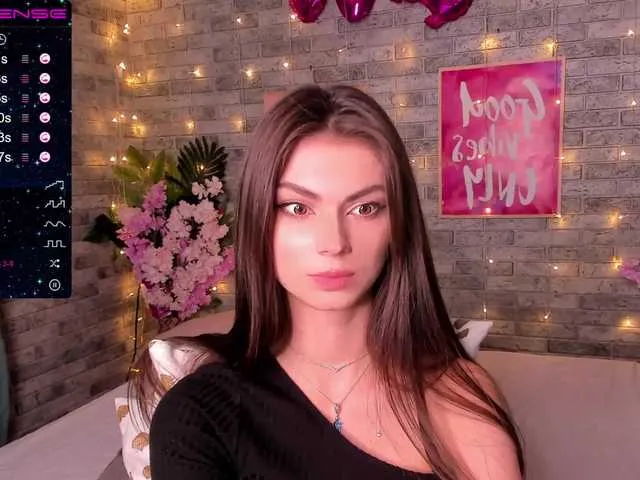 Live sex webcam photo for BeautifulCool #271072689