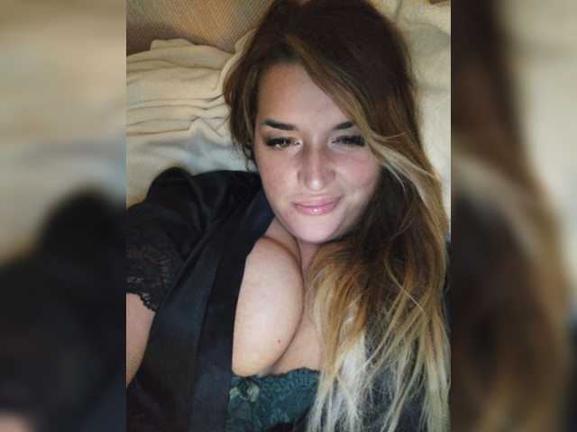 Live sex webcam photo for Wennice #271064530