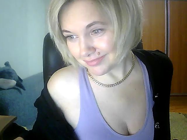 Live sex webcam photo for Vivid_Glance #271071034