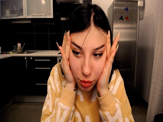 Live sex webcam photo for Ellen_Loti #271075204