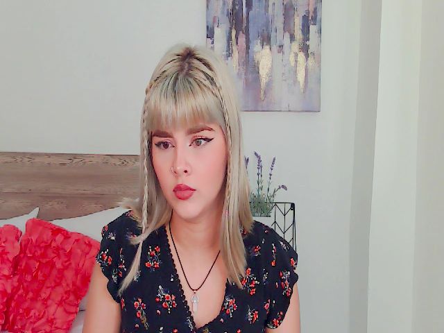 Live sex webcam photo for HannaJanne #271074979
