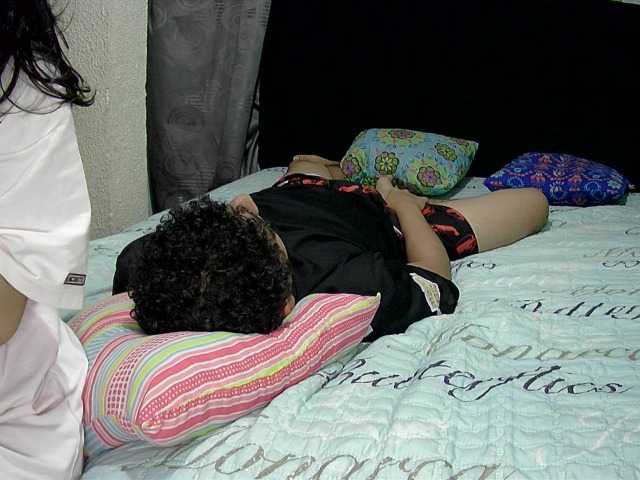 Live sex webcam photo for scarlett-rs #271059906