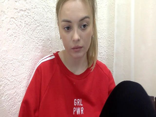 Live sex webcam photo for KinderDoll #271075310