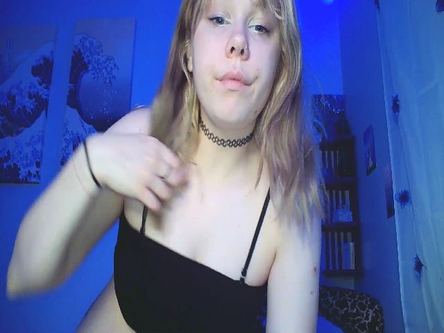 Live sex webcam photo for CandaceAmour #271062304