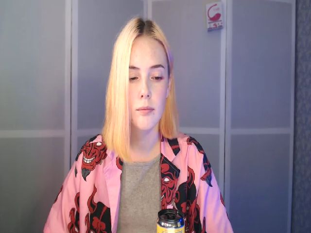 Live sex webcam photo for Matilda666 #271075768