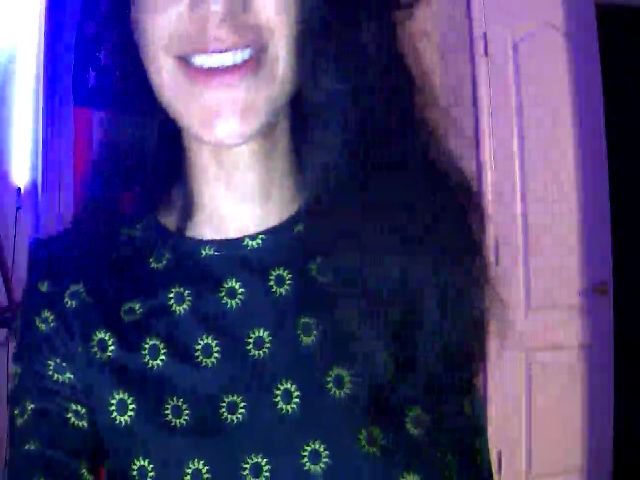 Live sex webcam photo for Moodybaby2 #271062679