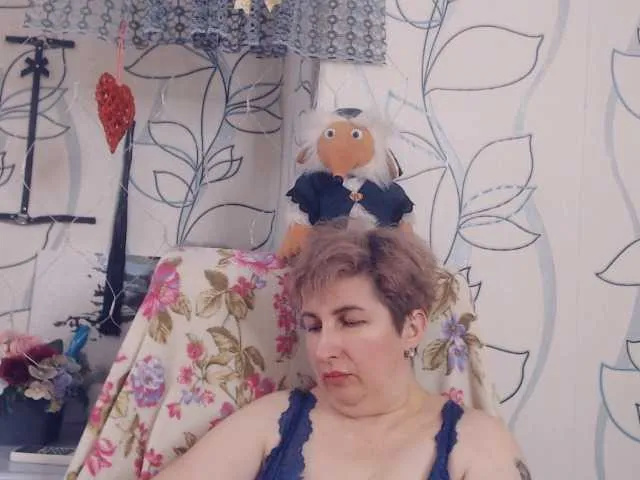 Live sex webcam photo for DepravedMadam #271082376