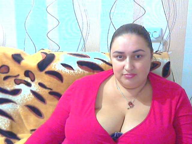 Live sex webcam photo for CandyHoney #271090558