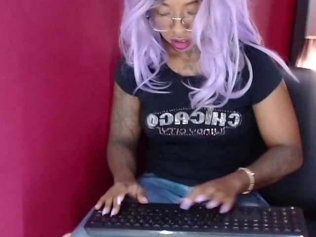 Live sex webcam photo for samantaafox #271082760