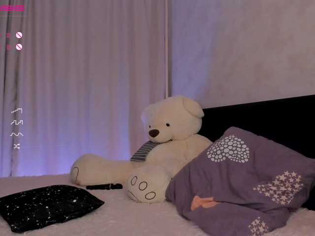 Live sex webcam photo for LesyaPrincess #271077335