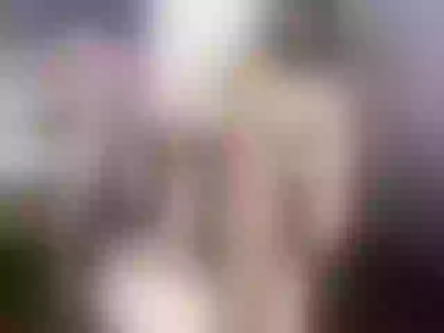 Live sex webcam photo for -EliSwan- #271085666